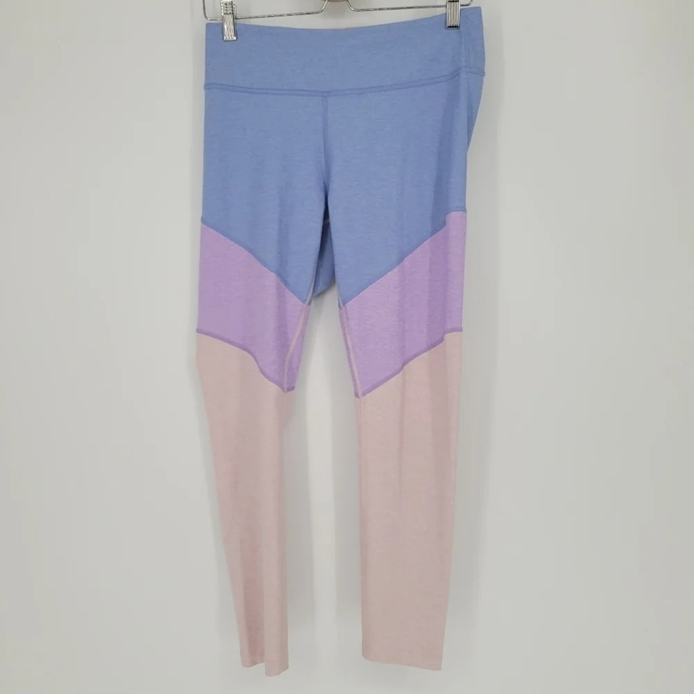 OUTDOOR Voices active lilac lavender 7/8 springs leggings size LARGE - Picture 2 of 4